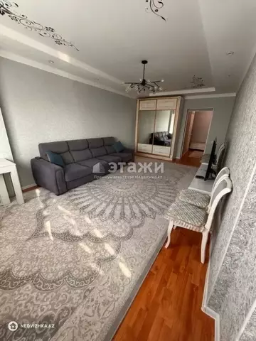 2-комнатная квартира, этаж 12 из 18, 82 м²