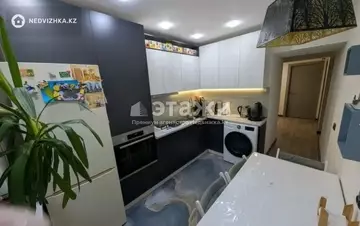 3-комнатная квартира, этаж 1 из 4, 61 м²