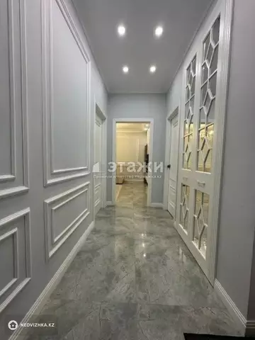 2-комнатная квартира, этаж 3 из 13, 53 м²