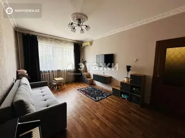 2-комнатная квартира, этаж 3 из 5, 61 м²