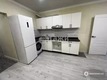 2-комнатная квартира, этаж 10 из 10, 45 м², на длительный срок