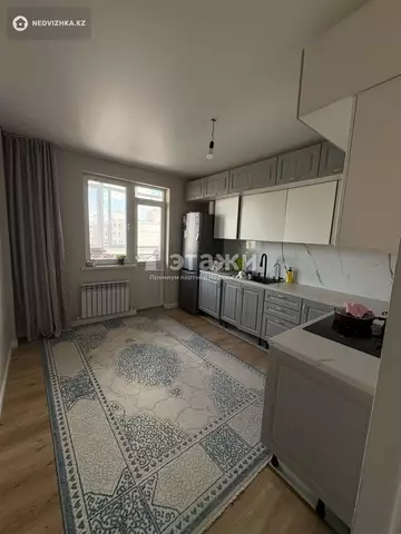 3-комнатная квартира, этаж 7 из 9, 93 м²
