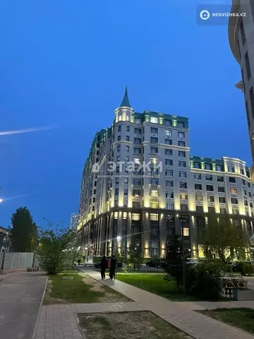 2-комнатная квартира, этаж 3 из 8, 70 м²