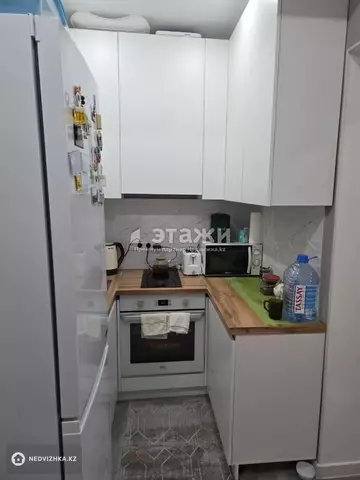 2-комнатная квартира, этаж 9 из 9, 41 м²