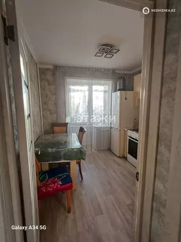2-комнатная квартира, этаж 4 из 5, 50 м²