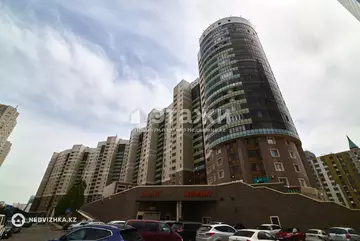 2-комнатная квартира, этаж 11 из 22, 60 м²