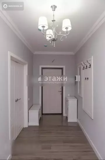 2-комнатная квартира, этаж 4 из 12, 61 м²