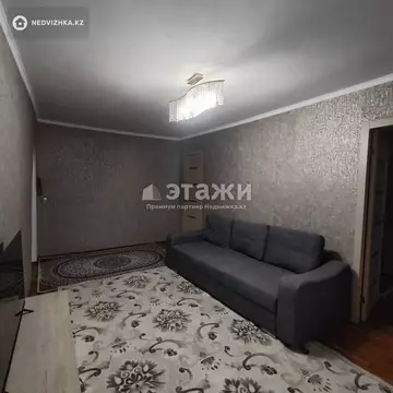 2-комнатная квартира, этаж 3 из 3, 42 м²