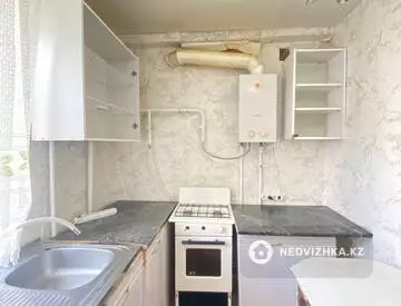 1-комнатная квартира, этаж 3 из 5, 30 м²