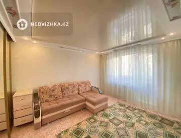 1-комнатная квартира, этаж 3 из 5, 30 м²