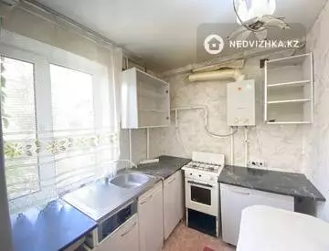 1-комнатная квартира, этаж 3 из 5, 30 м²