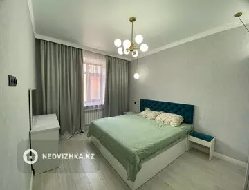 2-комнатная квартира, этаж 1 из 8, 74 м²