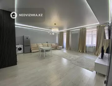 2-комнатная квартира, этаж 1 из 8, 74 м²