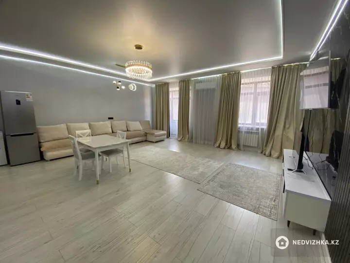 74 м², 2-комнатная квартира, этаж 1 из 8, 74 м², изображение - 1