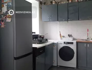 3-комнатная квартира, этаж 4 из 4, 80 м²