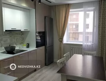 2-комнатная квартира, этаж 3 из 10, 65 м², на длительный срок