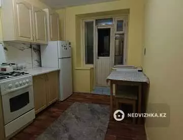2-комнатная квартира, этаж 8 из 9, 50 м²