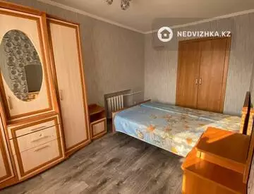 2-комнатная квартира, этаж 4 из 5, 40 м²