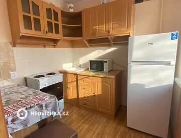 2-комнатная квартира, этаж 4 из 5, 40 м²
