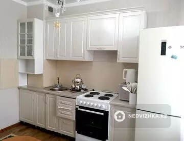 1-комнатная квартира, этаж 2 из 9, 45 м²