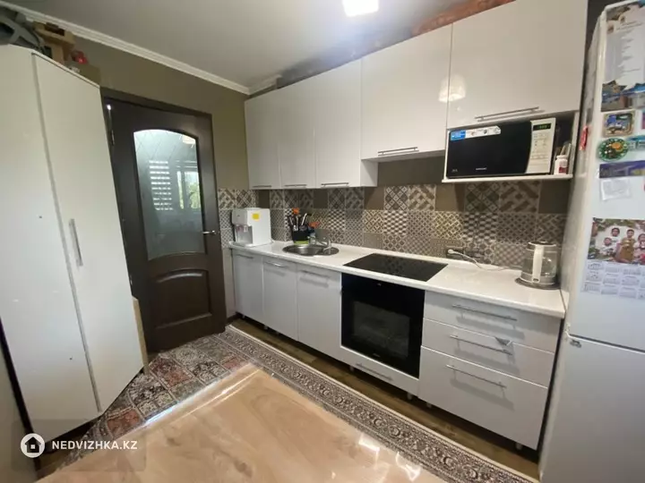 57 м², 2-комнатная квартира, этаж 4 из 12, 57 м², изображение - 1