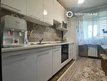 2-комнатная квартира, этаж 4 из 12, 57 м²