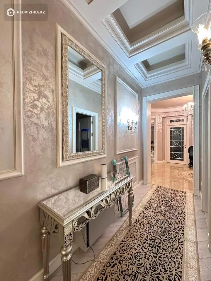 173 м², 4-комнатная квартира, этаж 2 из 5, 173 м², изображение - 1