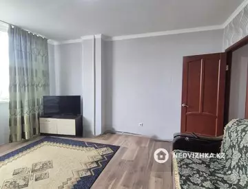 2-комнатная квартира, этаж 9 из 10, 80 м²