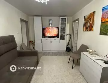 2-комнатная квартира, этаж 3 из 5, 45 м²
