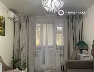 2-комнатная квартира, этаж 3 из 5, 45 м²
