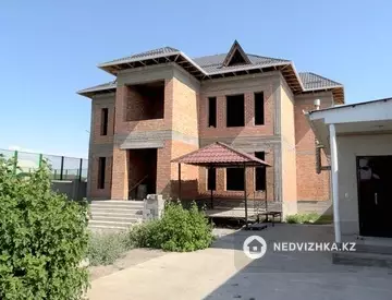 6-комнатный дом, 10 соток, 360 м²