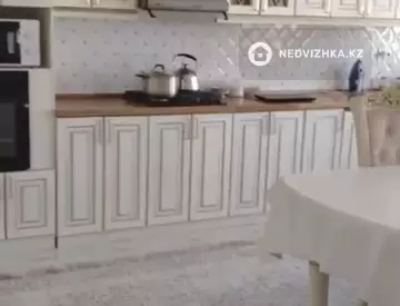 8-комнатный дом, 8 соток, 300 м²