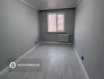 3-комнатная квартира, этаж 4, 59 м²