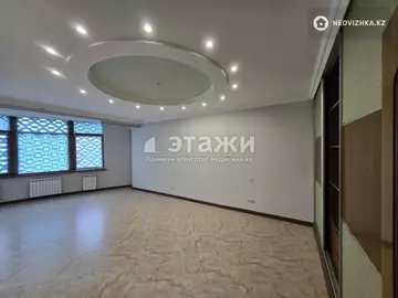 3-комнатная квартира, этаж 9 из 12, 160 м²