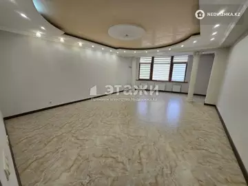 3-комнатная квартира, этаж 9 из 12, 160 м²