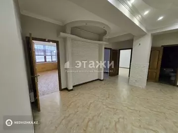 3-комнатная квартира, этаж 9 из 12, 160 м²