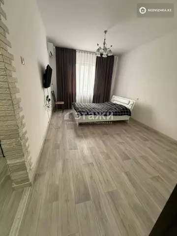1-комнатная квартира, этаж 7 из 9, 40 м²