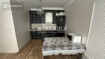 2-комнатная квартира, этаж 3 из 6, 42 м²