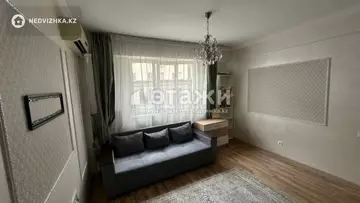 2-комнатная квартира, этаж 3 из 6, 42 м²
