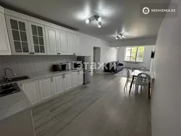 2-комнатная квартира, этаж 2 из 12, 54 м²
