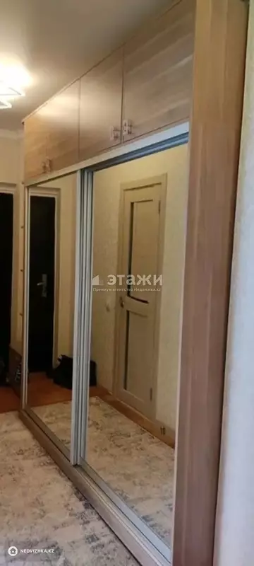 2-комнатная квартира, этаж 9 из 9, 63 м²