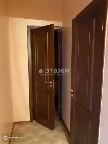 4-комнатная квартира, этаж 8 из 8, 94 м²