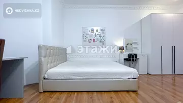 6-комнатный дом, 8 соток, 468 м², на длительный срок