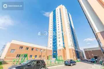 1-комнатная квартира, этаж 2 из 18, 50 м²