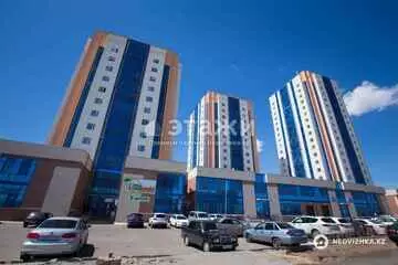 1-комнатная квартира, этаж 2 из 18, 50 м²