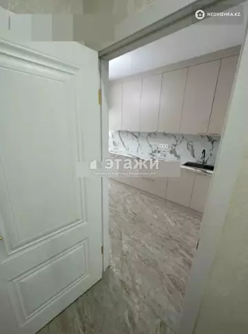 1-комнатная квартира, этаж 4 из 20, 42 м²