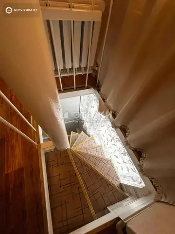 2-комнатная квартира, этаж 2 из 13, 32 м²