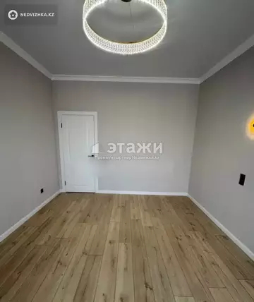 2-комнатная квартира, этаж 10 из 12, 61 м²