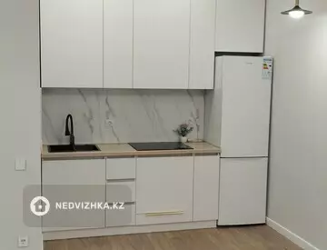 2-комнатная квартира, этаж 1 из 8, 36 м²