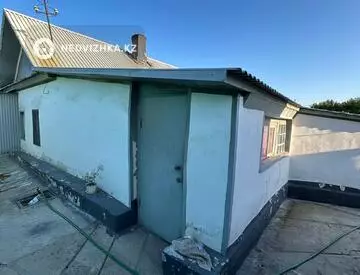 2-комнатный дом, 6 соток, 49 м²